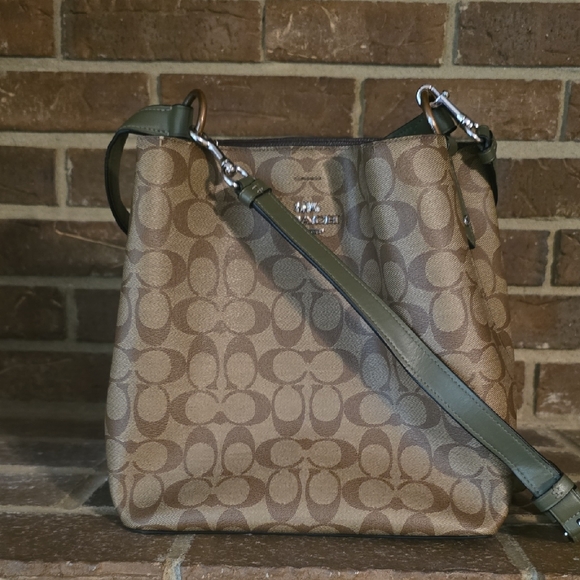 Coach Town Bucket Bag Brown Green - Picture 1 of 11